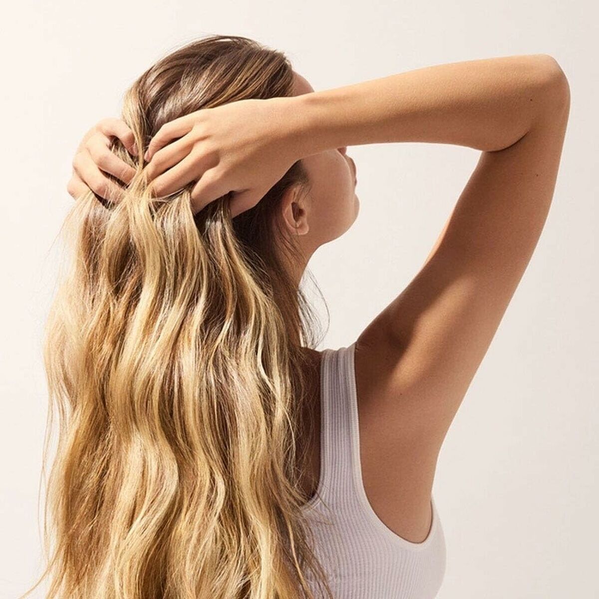 V5HCC27FAFBB00A8FB6CA691A84D0398439R4941652P2